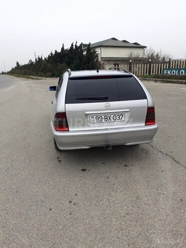 Mercedes C 220 2000, 423,341 km - 2.2 l - Bakı