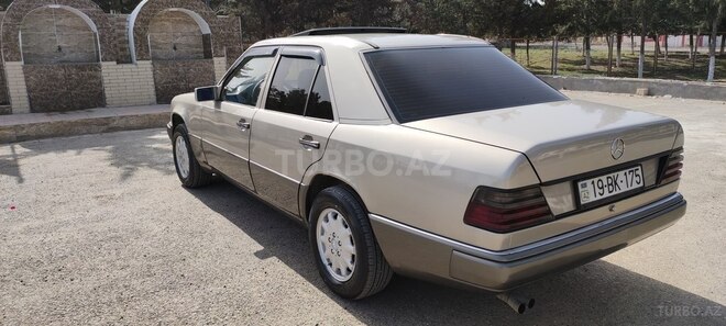 Mercedes E 200 1992, 458,632 km - 2.0 л - Bakı