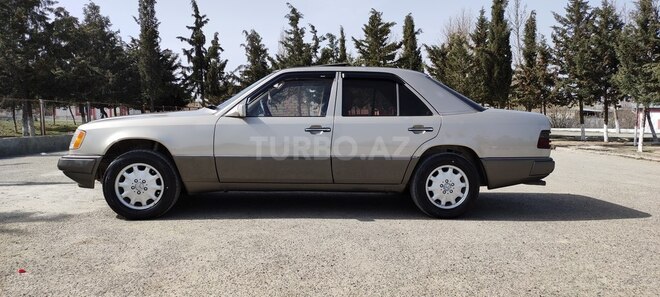 Mercedes E 200 1992, 458,632 km - 2.0 л - Bakı