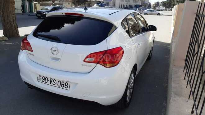 Opel Astra 2013, 162,000 km - 1.4 l - Bakı