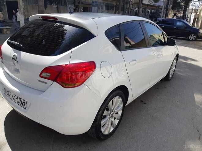 Opel Astra 2013, 162,000 km - 1.4 l - Bakı