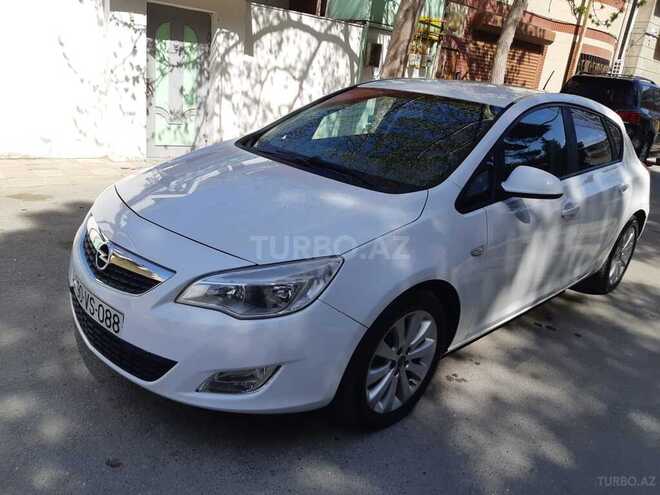 Opel Astra 2013, 162,000 km - 1.4 l - Bakı