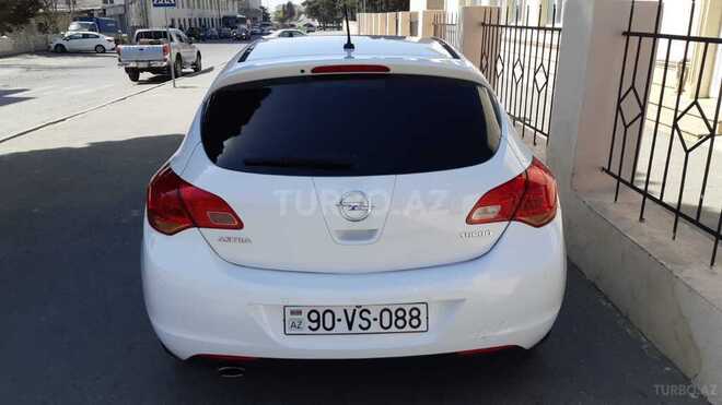 Opel Astra 2013, 162,000 km - 1.4 l - Bakı