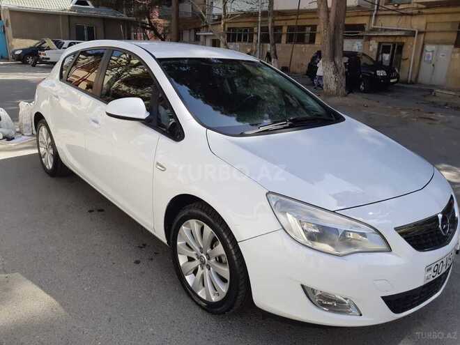 Opel Astra 2013, 162,000 km - 1.4 l - Bakı