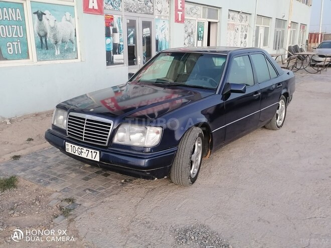 Mercedes E 280 1995, 300,000 km - 2.8 l - Sumqayıt