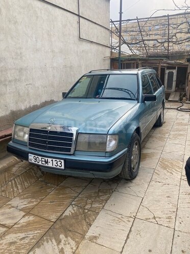 Mercedes E 200 1992, 330,000 km - 2.0 l - Bakı