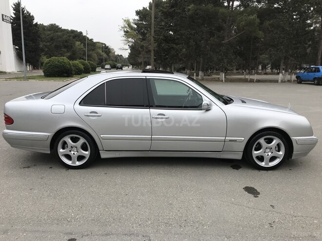 Mercedes E 280 2001, 260,000 km - 2.8 l - Sumqayıt