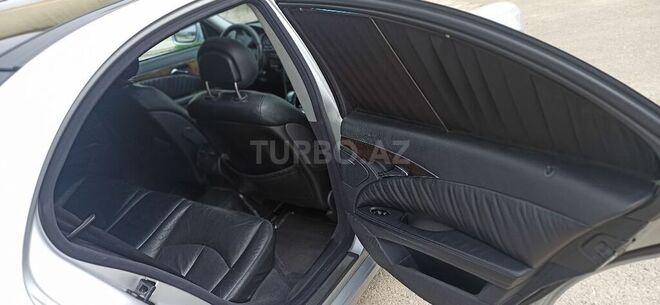 Mercedes E 220 2004, 500,005 km - 2.2 l - Neftçala