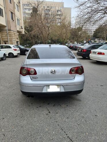 Volkswagen Passat 2005, 442,000 km - 2.0 л - Bakı