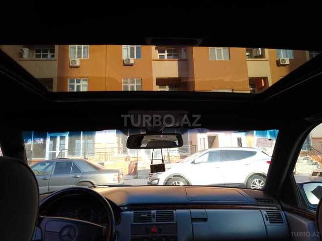 Mercedes E 230 1997, 300,000 km - 2.3 л - Bakı