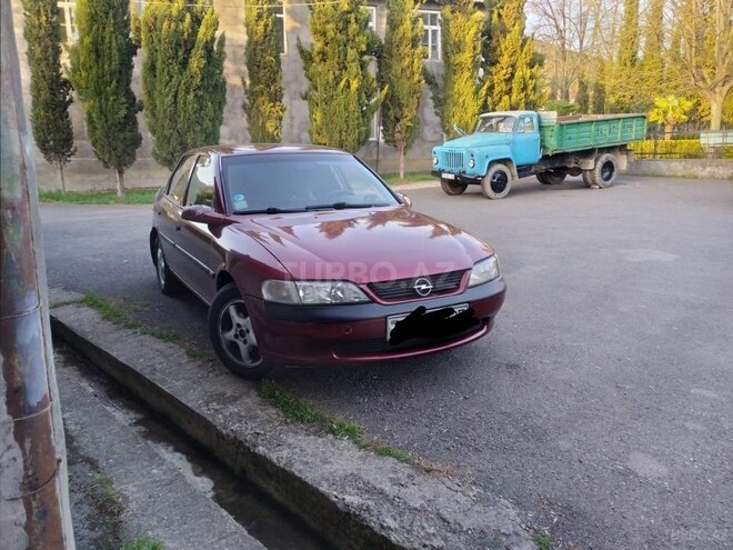 Opel Vectra 1997, 430,035 km - 1.6 l - Qax