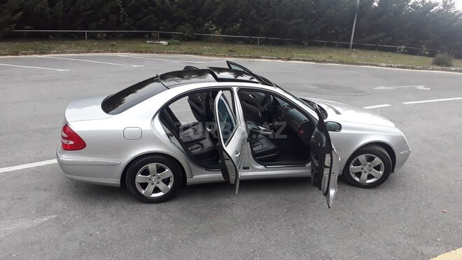 Mercedes E 240 2002, 305,000 km - 2.4 l - Oğuz