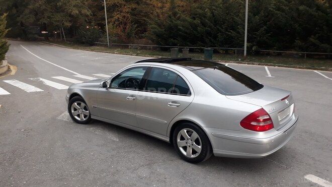 Mercedes E 240 2002, 305,000 km - 2.4 l - Oğuz