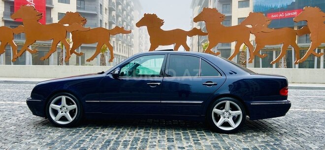 Mercedes E 240 2001, 214,567 km - 2.4 л - Bakı
