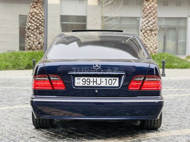 Mercedes E 240 2001, 214,567 km - 2.4 л - Bakı