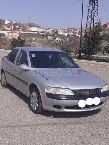 Opel Vectra 1997, 300,000 km - 1.8 l - Daşkəsən
