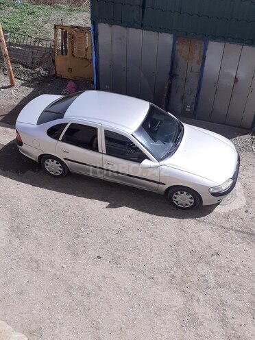 Opel Vectra 1997, 300,000 km - 1.8 l - Daşkəsən