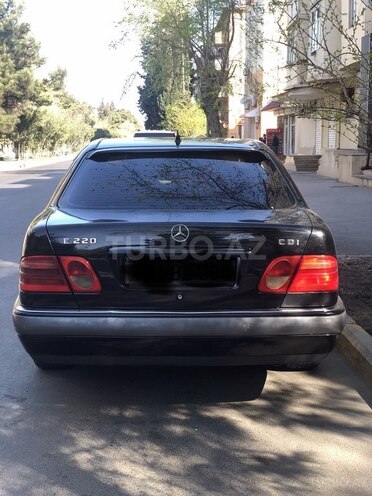 Mercedes E 220 1998, 430,000 km - 2.2 л - Bakı