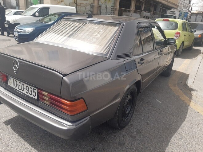 Mercedes 190 1985, 236,000 km - 2.0 л - Bakı