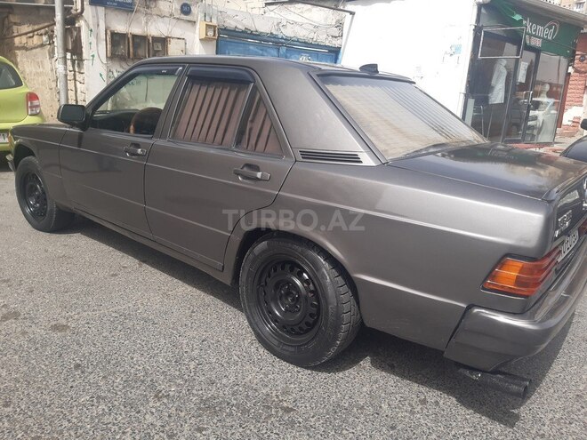 Mercedes 190 1985, 236,000 km - 2.0 л - Bakı