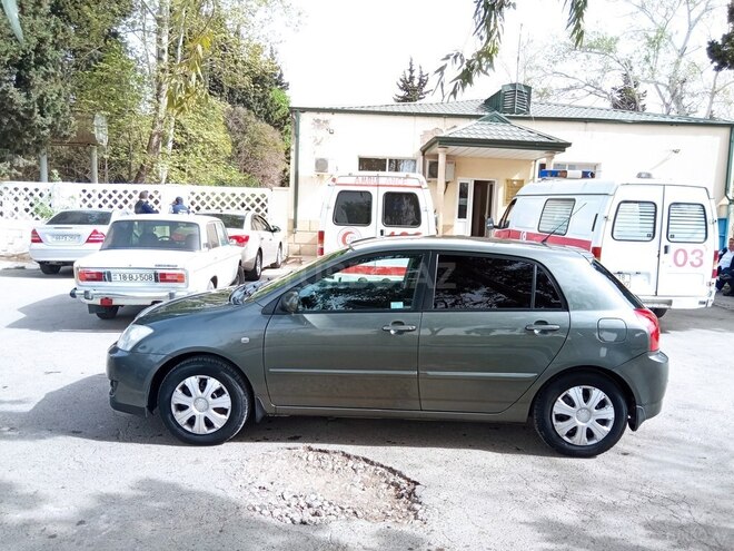 Toyota Corolla 2006, 250,000 km - 1.4 l - Şirvan