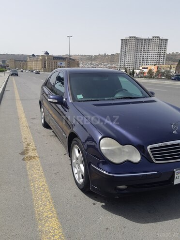 Mercedes C 240 2001, 269,500 km - 2.6 l - Bakı