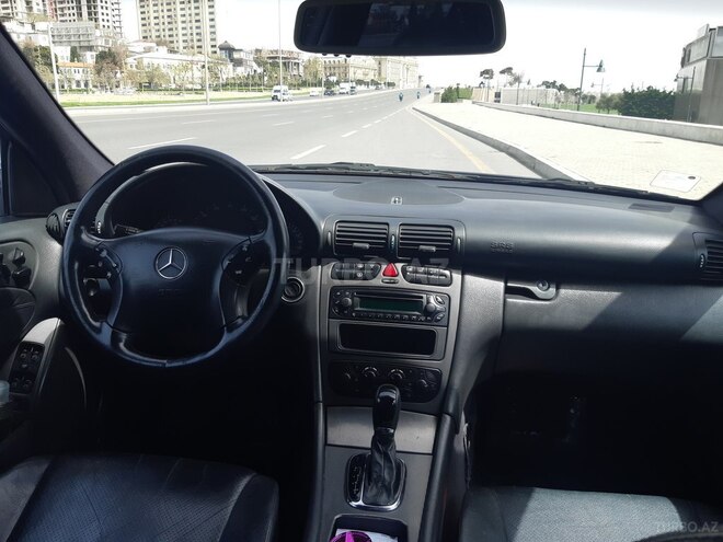 Mercedes C 240 2001, 269,500 km - 2.6 l - Bakı