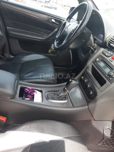 Mercedes C 240 2001, 269,500 km - 2.6 l - Bakı