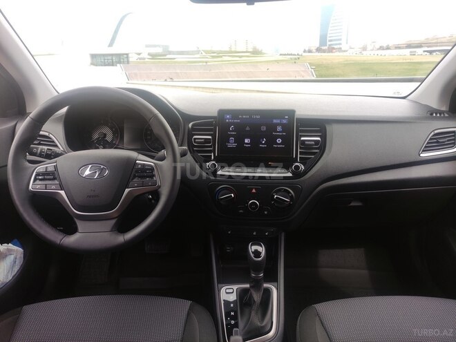 Hyundai Accent 2021, 8,900 km - 1.6 л - Bakı