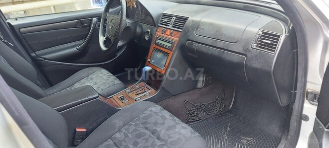 Mercedes C 200 2000, 314,000 km - 2.0 l - Bakı
