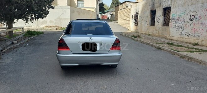 Mercedes C 200 2000, 314,000 km - 2.0 l - Bakı