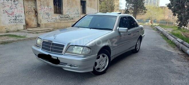 Mercedes C 200 2000, 314,000 km - 2.0 l - Bakı