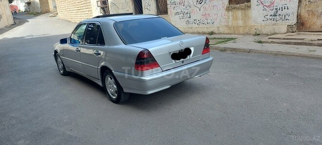 Mercedes C 200 2000, 314,000 km - 2.0 l - Bakı