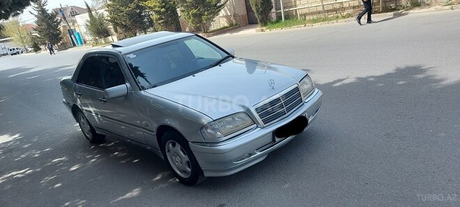 Mercedes C 200 2000, 314,000 km - 2.0 l - Bakı