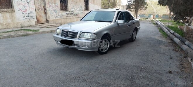 Mercedes C 200 2000, 314,000 km - 2.0 l - Bakı