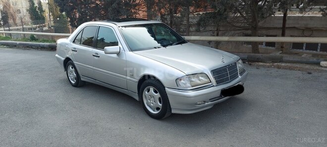 Mercedes C 200 2000, 314,000 km - 2.0 l - Bakı
