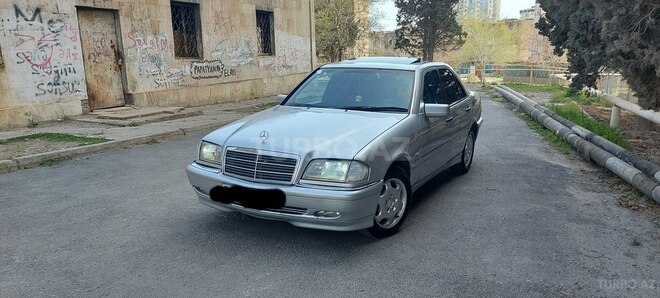 Mercedes C 200 2000, 314,000 km - 2.0 l - Bakı