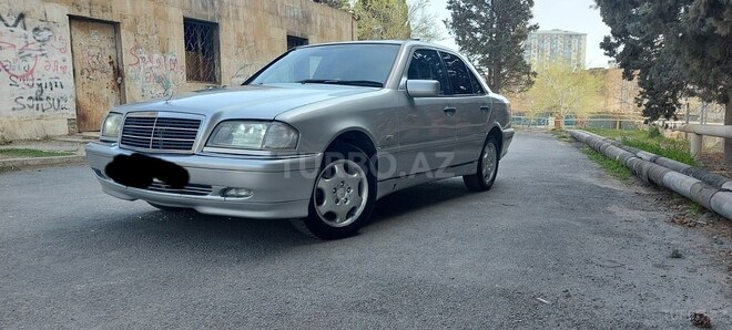 Mercedes C 200 2000, 314,000 km - 2.0 l - Bakı