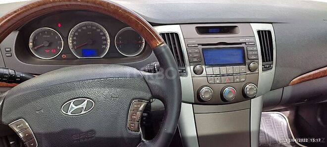 Hyundai Sonata 2009, 390,000 km - 2.4 l - Quba