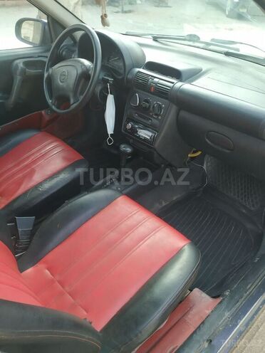 Opel Corsa 1996, 155,888 km - 1.4 l - Bakı