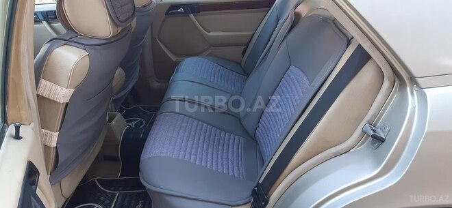 Mercedes E 250 1992, 467,000 km - 2.5 l - Bakı