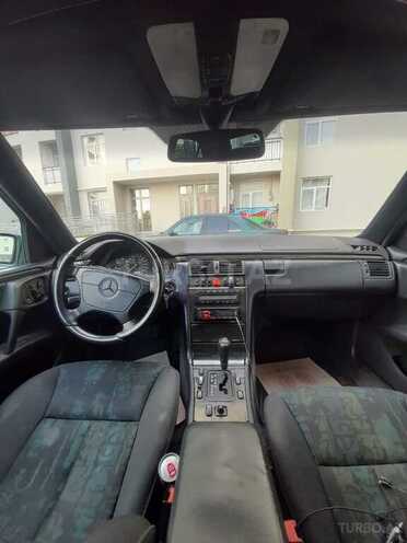 Mercedes E 230 1997, 340,000 km - 2.3 l - Gəncə
