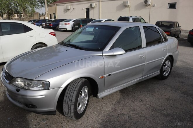 Opel Vectra 2000, 360,000 km - 1.8 l - Bərdə