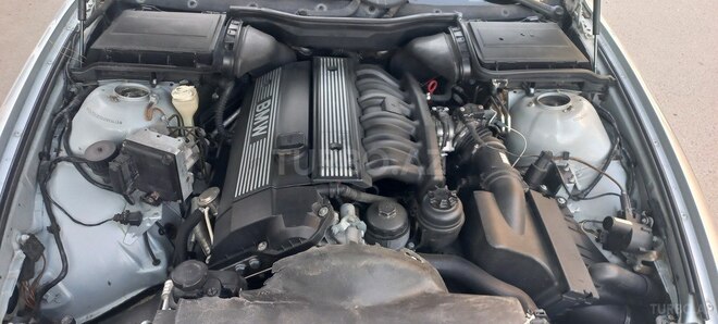 BMW 528 1998, 265,000 km - 2.8 l - Şirvan