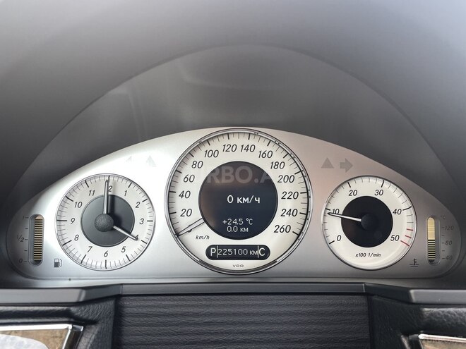 Mercedes E 220 2008, 225,100 km - 2.2 л - Bakı
