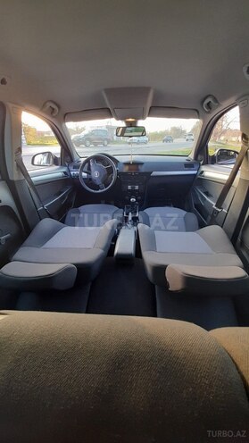 Opel Astra 2010, 141,000 km - 1.4 l - Xaçmaz