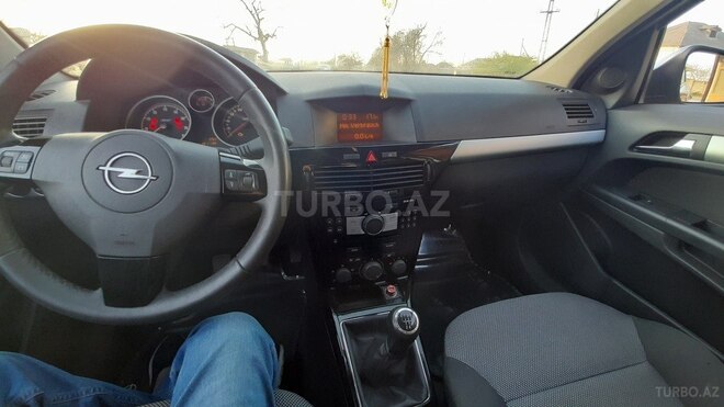 Opel Astra 2010, 141,000 km - 1.4 l - Xaçmaz