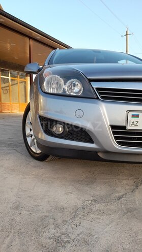 Opel Astra 2010, 141,000 km - 1.4 l - Xaçmaz
