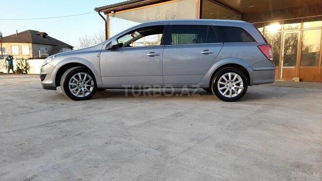 Opel Astra 2010, 141,000 km - 1.4 l - Xaçmaz