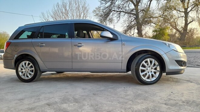 Opel Astra 2010, 141,000 km - 1.4 l - Xaçmaz